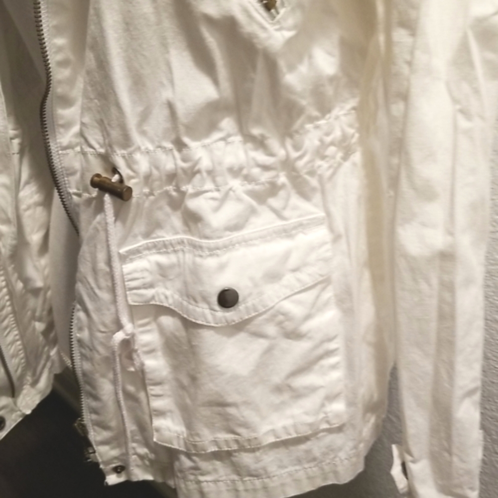White Jacket - Picture 4 of 5